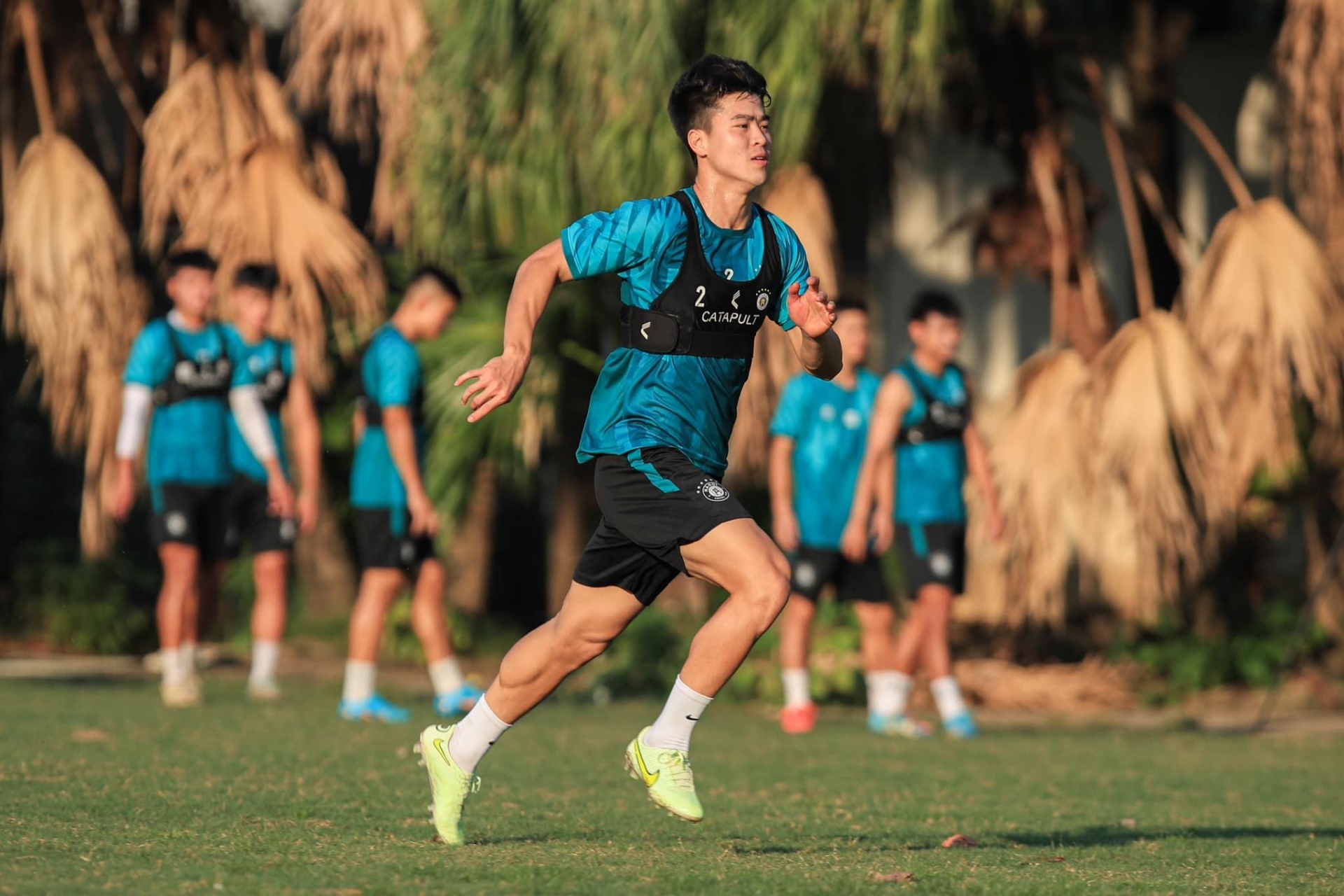 Duy Mạnh trở lại: Cơ hội mới cho Đội Tuyển Việt Nam trước AFF Cup