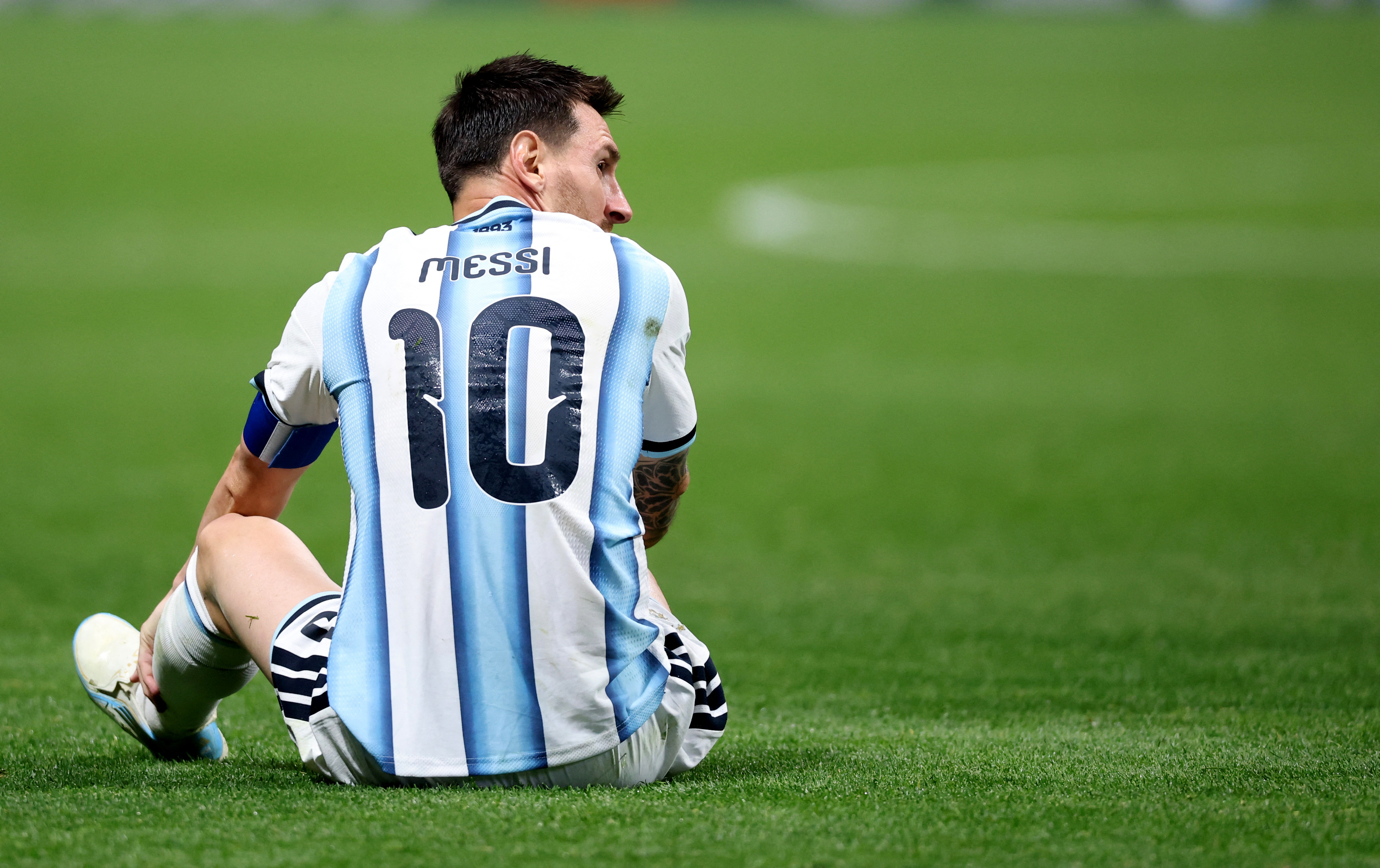 Lionel Messi: Cuộc Chia Tay Cuối Cùng Hay Chỉ Là Khởi Đầu Mới?